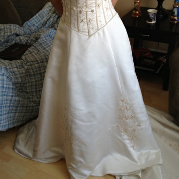 Size 12 Sincerity Brand Satin Wedding Gown - Picture 5 of 6